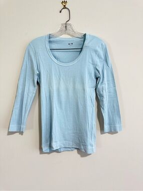 Three Dots Light Blue Scoop Neck Long Sleeve Tee. Size M. Like New.